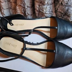 Flats with ankle strap